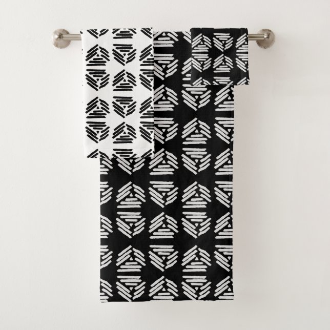 Pyramide Tribal Carrelage alternatif noir et blanc (En situation)
