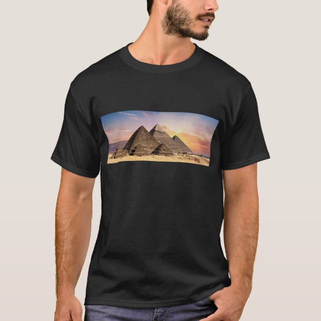 Pyramiden T-Shirt (Vorderseite)