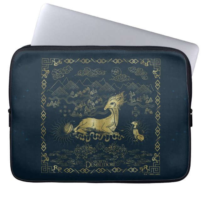Qilin an der Erholung Golden Tapestes Laptopschutzhülle (Vorderseite)