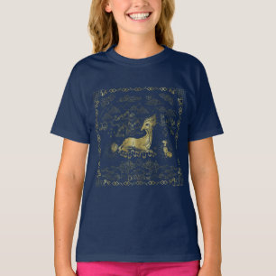 Qilin an der Erholung Golden Tapestes T-Shirt