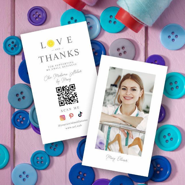 QR Chic Yellow Button Love & Thanks Photo Support Visitenkarte (QR Chic Yellow Button Love & Thanks Photo Supporting Small Business Card.)
