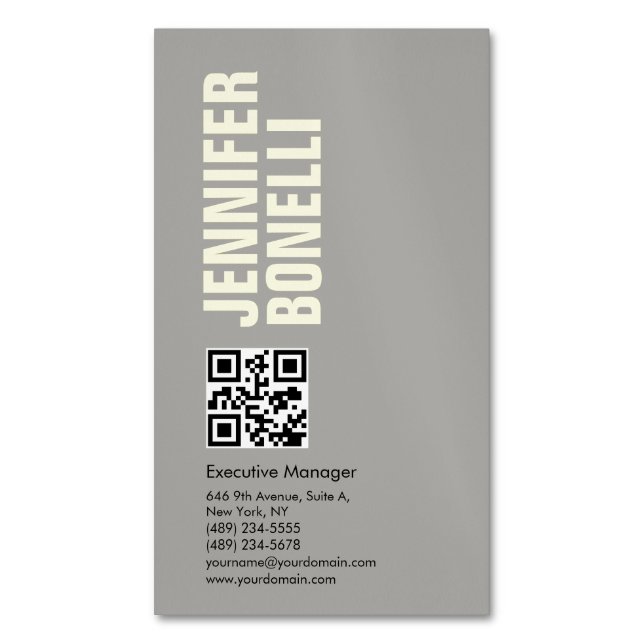QR-Code beruflich minimalistisch fett grau Magnetische Visitenkarte (Vorderseite Vertikal)