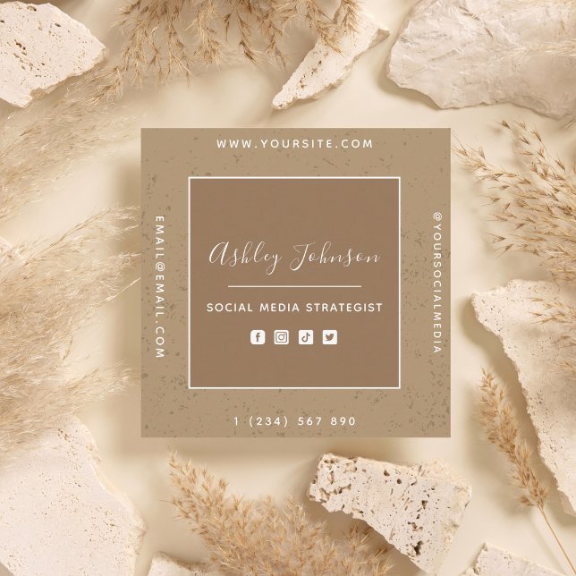 QR Code Brown Pastel Creative Quadratische Visitenkarte (Von Creator hochgeladen)