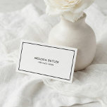 QR-Code elegant Beruflich Schwarz/Weiß Visitenkarte<br><div class="desc">Minimalistisch und elegant beruflich in Schwarz und Weiß. Es ist ein ausgeklügeltes Aussehen für Berater,  Schriftsteller,  Lehrer und mehr.</div>