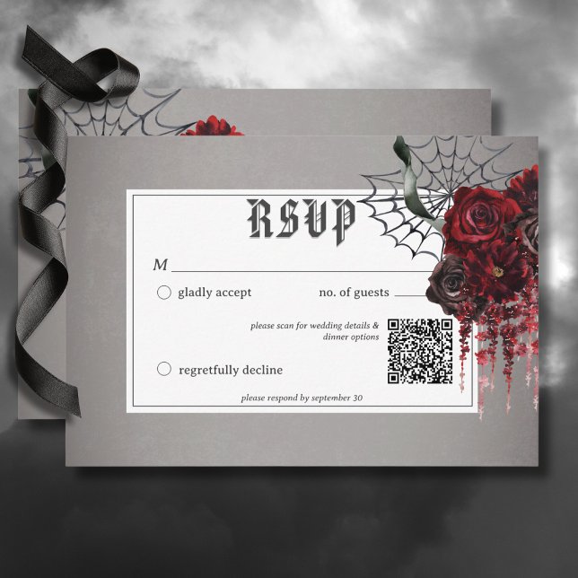 QR-Code für Hochzeiten von Liebe und Knochen RSVP Karte (Love & Bones Spooky Red Floral Wedding Response Card with QR Code)