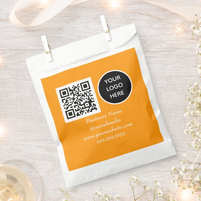 QR-Code für soziale Medien Orange Modern Business  Geschenktütchen (Ausgeschnitten)