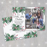 QR Code Holly Jolly Christmas Greenery 1 Foto Feiertagskarte<br><div class="desc">Ich wünsche Euch ein frohes Weihnachtsfest, es ist die beste Zeit des Jahres! Dieses Jahr feiern Sie die fröhlichen Wunder moderner Technologie mit einer lustigen interaktiven QR Code Foto Collage Urlaubskarte. Du kannst eines deiner Lieblingsbilder sowie eine Online-Videobotschaft, ein Lied, ein Foto-Album oder eine andere Website teilen. Der gesamte Text...</div>
