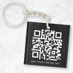 QR-Code | Ihr Text Schwarz Minimalistisch Schlüsselanhänger<br><div class="desc">Eine einfach zu bedienende schwarze QR Code Schlüsselanhänger Vorlage in modernem minimalistischem Stil,  die einfach mit QR-Code und benutzerdefiniertem Text aktualisiert werden kann...  #QRcode #Schlüsselanhänger #business..</div>