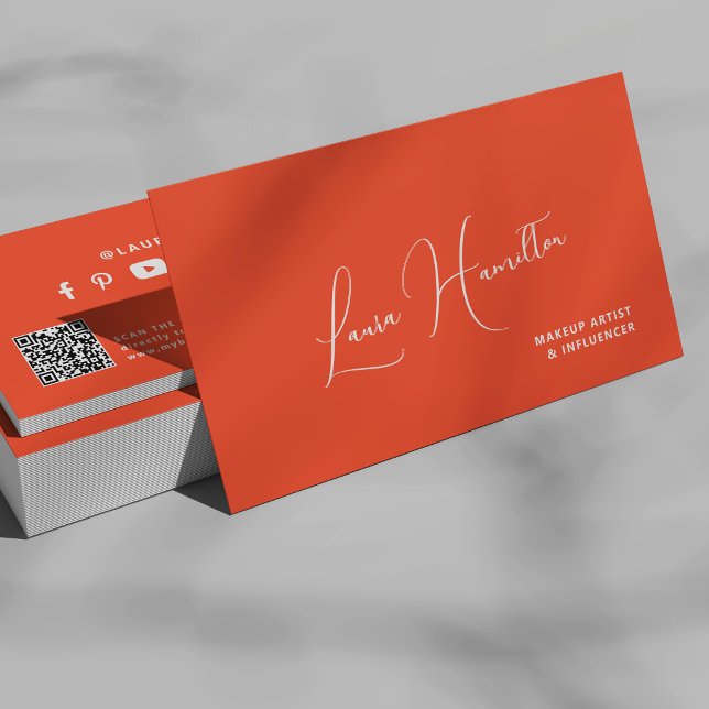 QR-Code orange moderner Schönheitseinfluss  Visitenkarte (Von Creator hochgeladen)