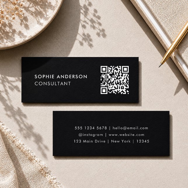 QR-Code | Scannable Modern Stylish Trendy Black Mini Visitenkarte (Black mini business cards with a custom QR code for simple, polished contact sharing.)