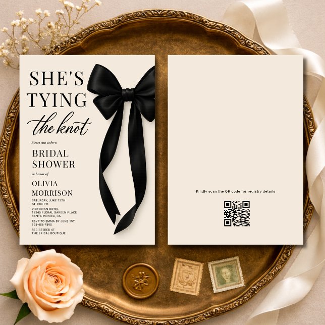QR Code She's Tying The Knot Bridal Shower  Einladung (Von Creator hochgeladen)
