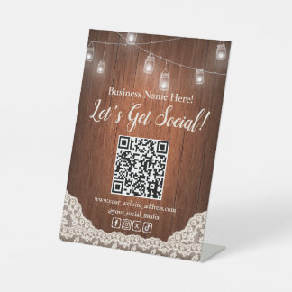 QR Code Social Media Business String Lights Rustic Sockelschild