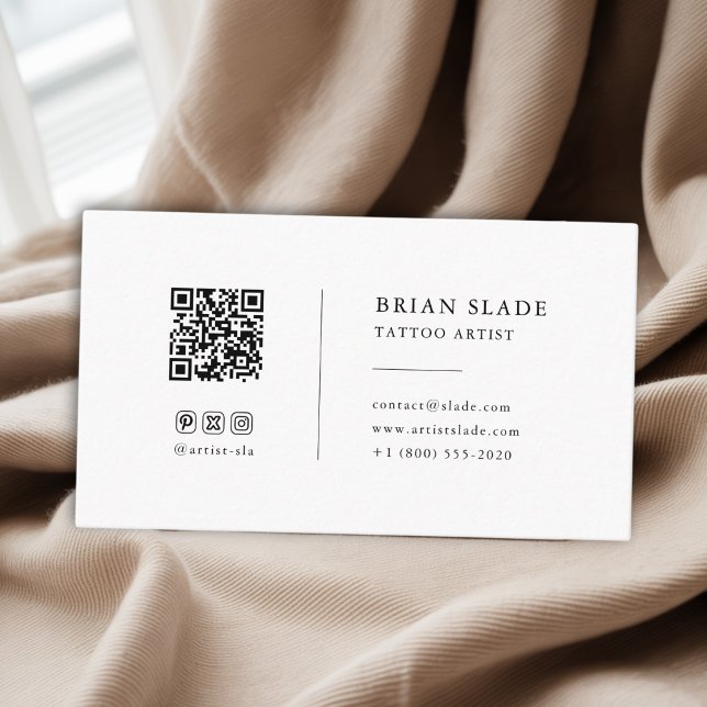 QR Code Social Media Icon Minimalistisch Tattoo Ar Visitenkarte (Von Creator hochgeladen)