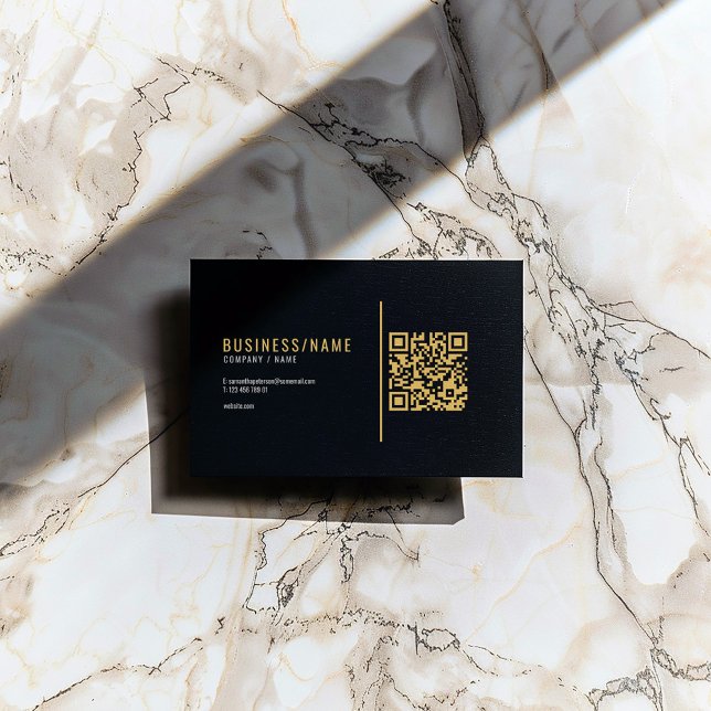 QR-Code-Visitenkarte für Schwarz und Gold Visitenkarte (Black and gold coloured QR code business card with space for your own QR code.)