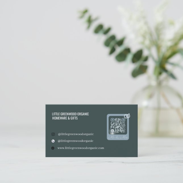 QR-Code Visitenkarte | Modern Minimalistisch Grün (Stehend Vorderseite)