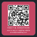 QR Code Wedding Website Names Magenta Quadratischer Aufkleber<br><div class="desc">QR Code Hochzeit Website Namen Magenta. Der Text kann leicht personalisiert werden. Sie können auch Hintergrund- und Textfarben nach Ihrem Hochzeitstil ändern,  wenn Sie es wünschen,  indem Sie die Option Weitere anpassen wählen.</div>
