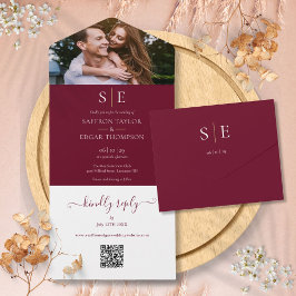 QR-Foto-Hochzeit für Burgund und Gold Monogram All In One Einladung