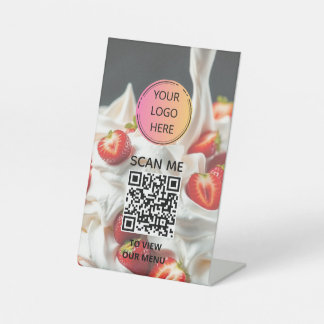 QR-Menü-Zeichen für Whippcreme und Strawberries Sockelschild