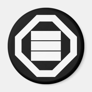 Quadratische Kanji-Zeichen für drei in Oshiki Magnet