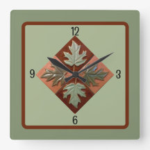 quadratische Wanduhr mit Ahorn-Blätter