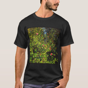 Quadratisches Foto - Magnolienbusch 02 T-Shirt