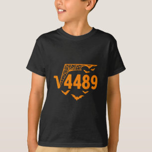 Quadratwurzel 4489 Lustiger Halloween-Meme 67 Math T-Shirt