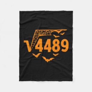 Quadratwurzel 4489 Lustiges Halloween Meme 67 Math Fleecedecke
