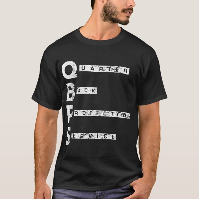 Quarterback Mama Offensive Lineman Funny Football T-Shirt (Vorderseite)