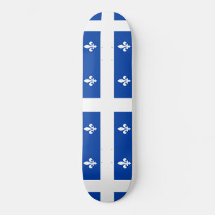 Quebec-Flagge Skateboard