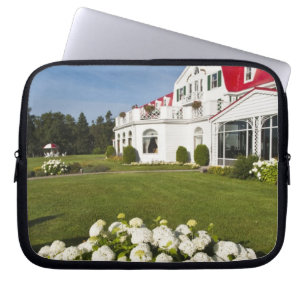 Québec, Kanada. Historisches Hotel Tadoussac, 3 Laptopschutzhülle
