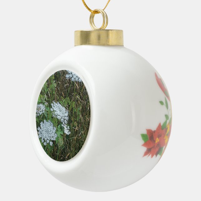Queen Anne's Lace White Wild Blume Keramik Kugel-Ornament (Rechts)