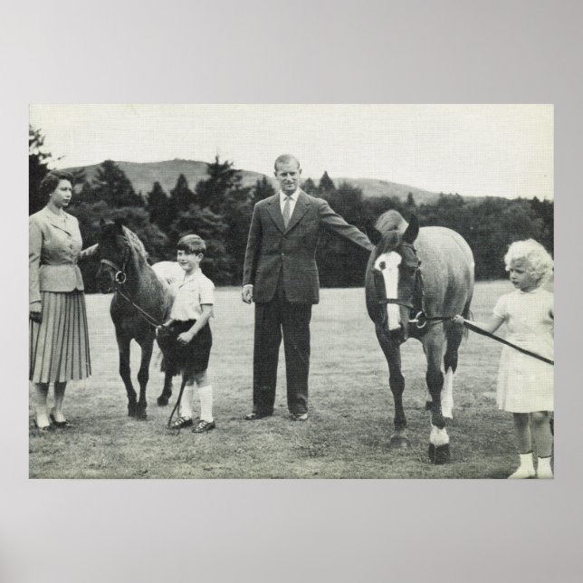 Queen Elizabeth , Prince Philip, Charles and Anne Poster (Vorne)