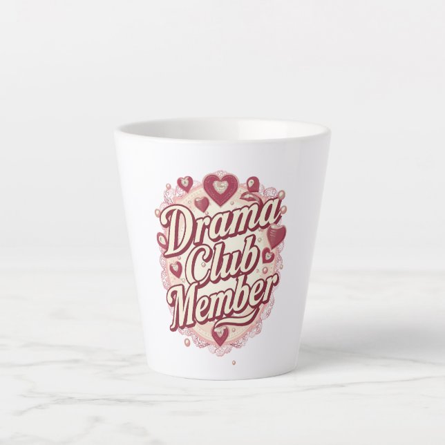 Queen of Drama Playful Quote Milchtasse (Vorderseite)