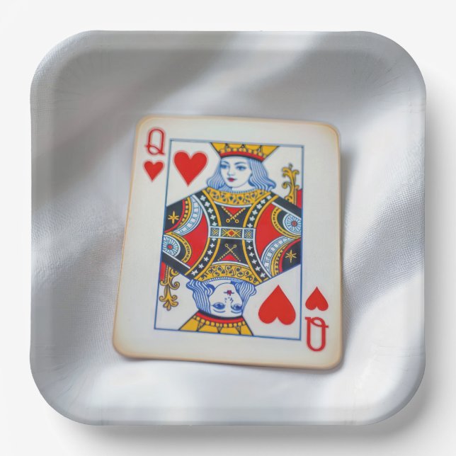 Queen of Hearts On White Satin Fabric Pappteller (Vorderseite)