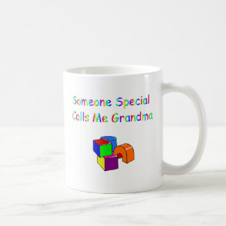Quelqu'un m'appelle tasse de grand-maman