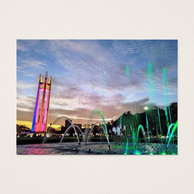 Quezon Memorial Circle Park Quezon City at Night F (Vorderseite)