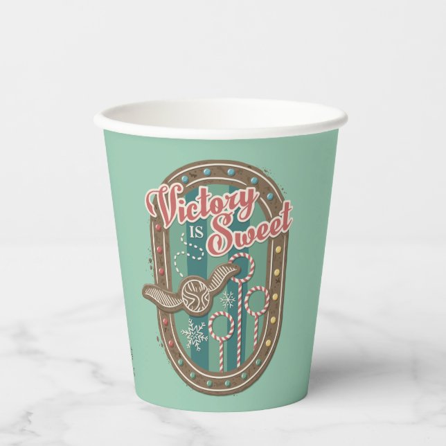 QUIDDITCH™ Sieg ist Sweet Holiday Cookie Graphic Pappbecher (Vorderseite)