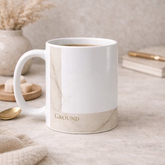 Quiet Marble Ground Mug Classic Mug, 11 oz Kaffeetasse (Off center marble detail defines clean mornings and open desk spaces)