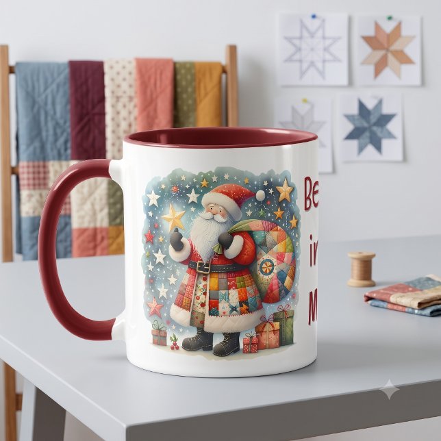 Quilted Patchwork-Weihnachtsmann mit Weihnachtsste Tasse (Quilted Patchwork Santa with Christmas Stars Mug)