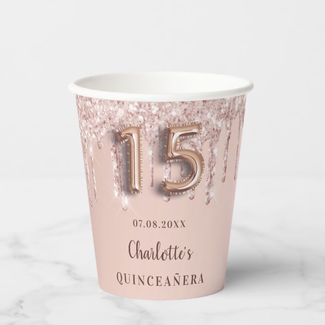 Quinceanera Blush Rose Gold Glitzer Tropfen Name Pappbecher (Vorderseite)