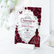 Quinceanera-Burgunderkleid floral