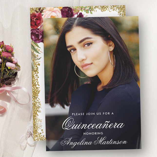 Quinceanera Burgundy Floral Gold Glitzer Foto Einladung (Customize to change text size or text style.)