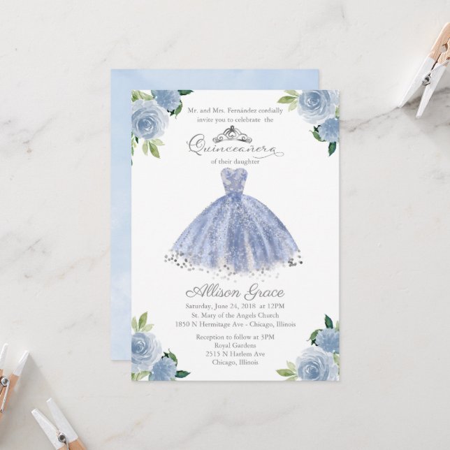 Quinceanera Einladung Silver Blue Floral Gown (Vorderseite/Rückseite Beispiel)