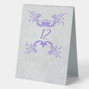 Quinceanera Imitats Sequenzierung und Lila Krone Tischaufsteller