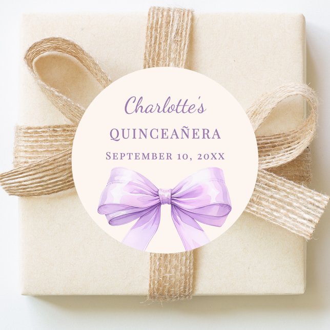Quinceanera lavender bow ivory runder aufkleber (Von Creator hochgeladen)