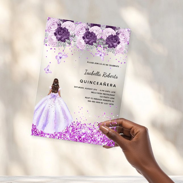 Quinceanera lila Kleid rosa Blumen klar Acryleinladungen (Von Creator hochgeladen)