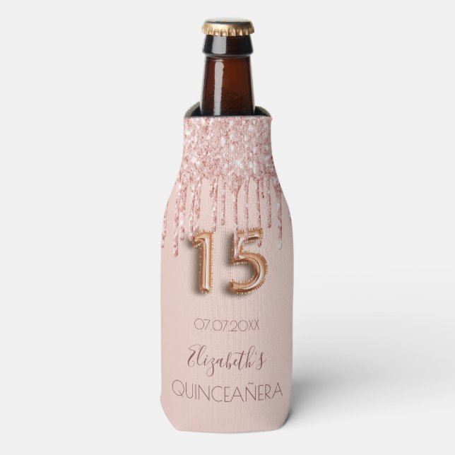 Quinceanera Rose Gold Glitzer Tropfen Monogramm Flaschenkühler (Flaschenvorderseite)