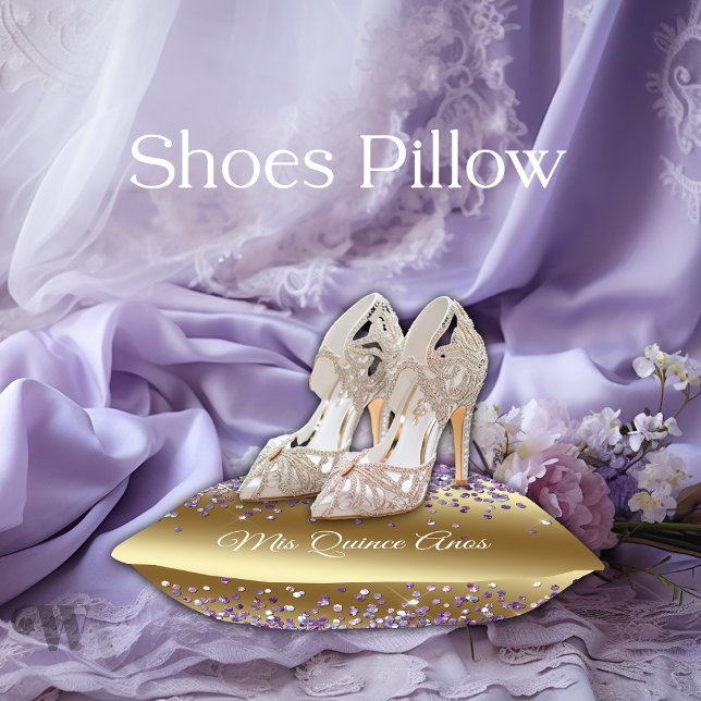 Quinceañera Traditionelles Kissen für die Schuhe (To present the high heel shoes for the traditional changing of the shoes)