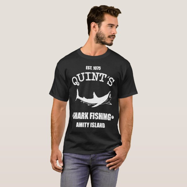 Quint_s Haifisch-Fischen-inspirierter Kiefer Men_s T-Shirt (Vorne ganz)