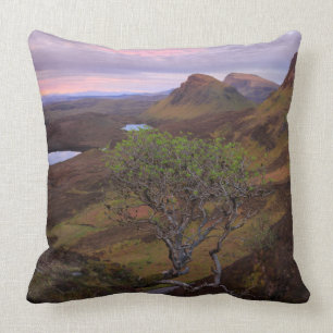 Quiraing Sonnenaufganglandschaft auf Skye Kissen